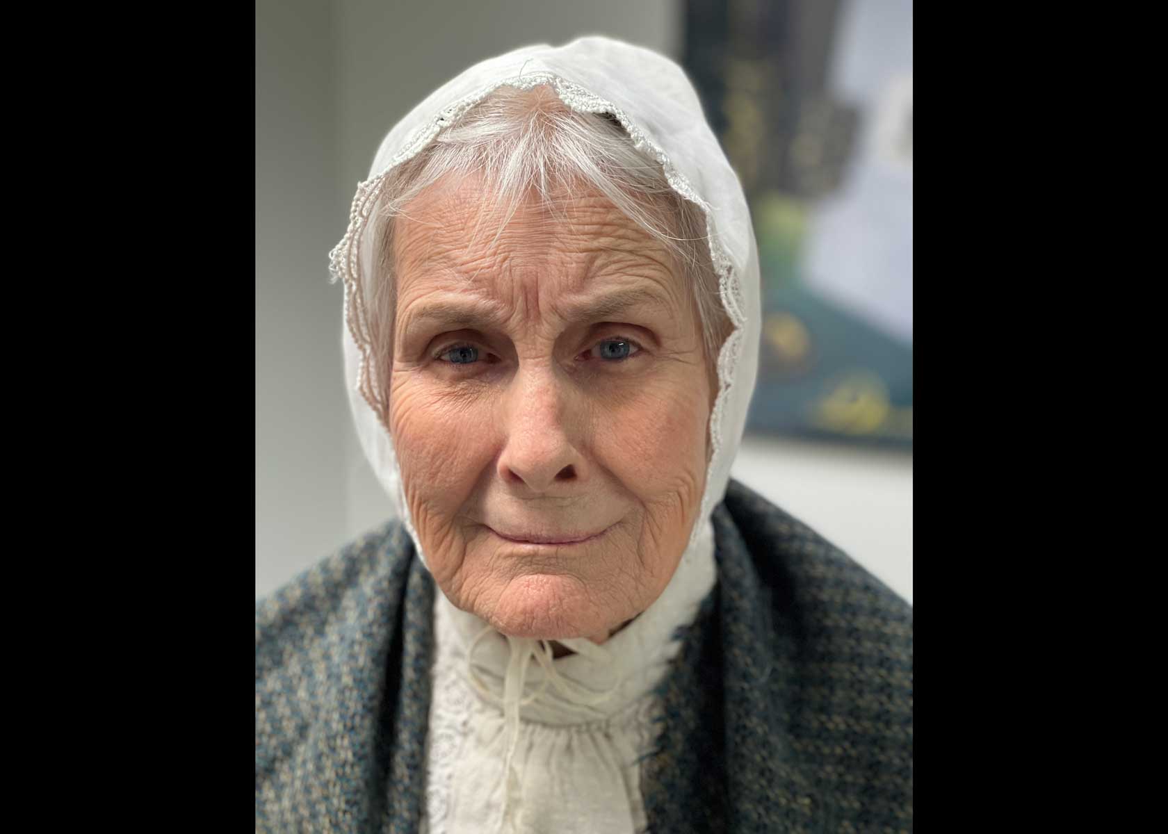 Jenny Walker as Anfisa